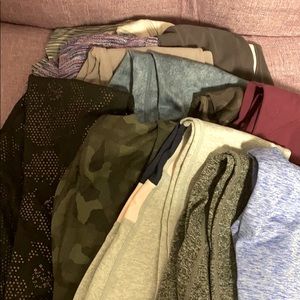 13 pairs of Girls leggings (size XL and L)